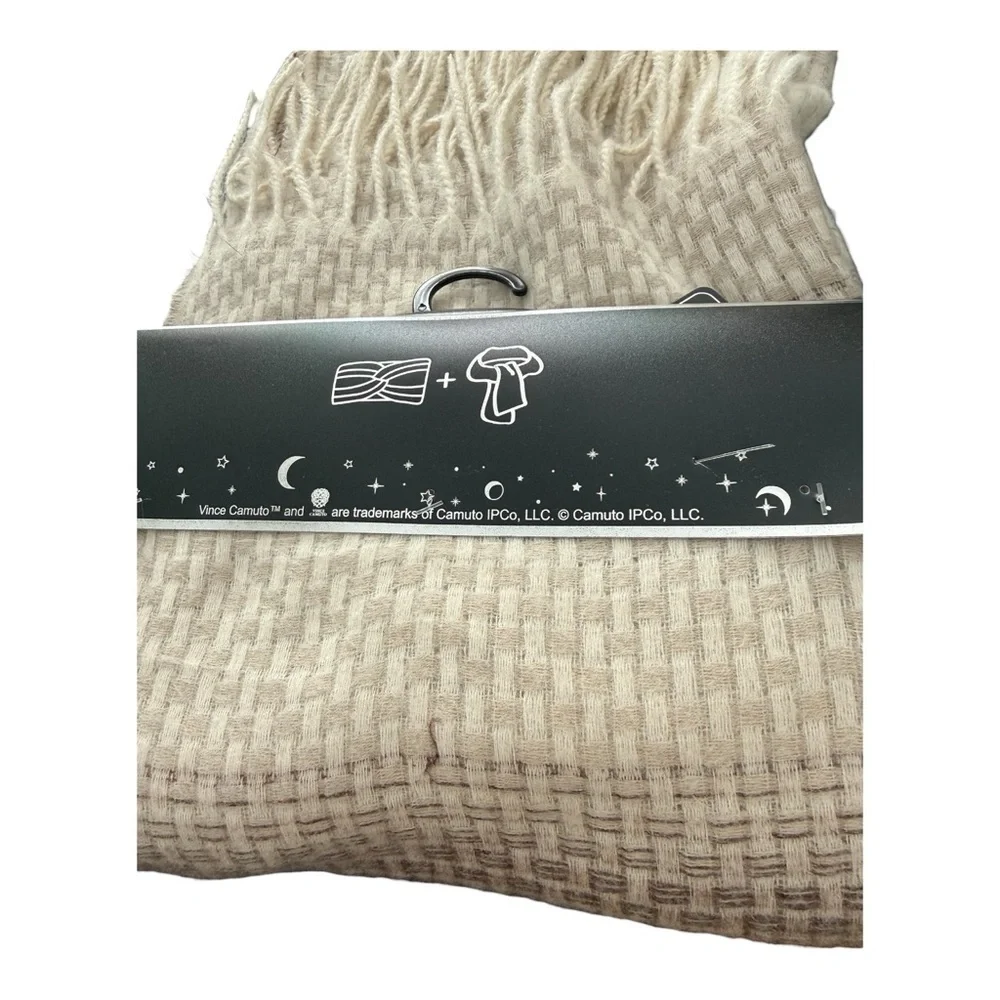 Vince Camuto vince camuto